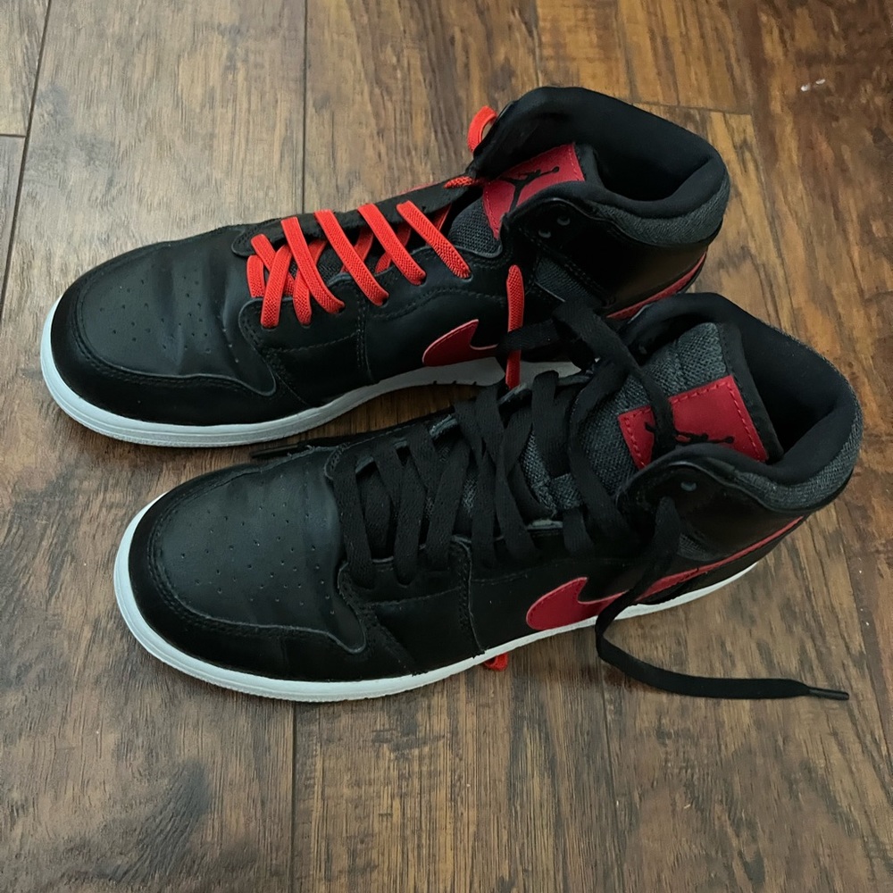 Nike shoes 6.5Y